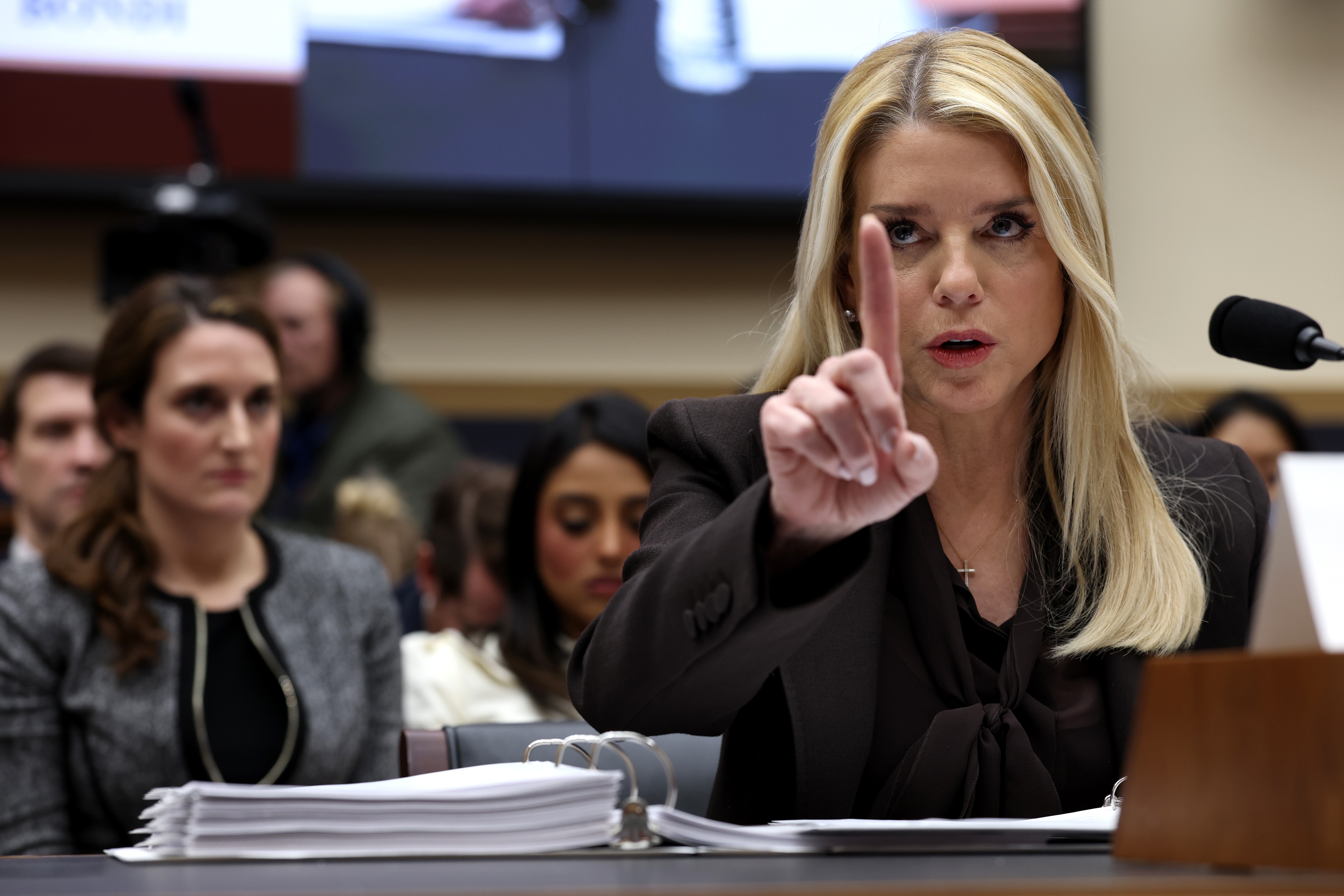 Closed-Door Epstein Hearing to Feature Ousted AG Bondi, Crypto Oversight in Background