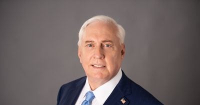 Macgregor Warns Gulf Buildup Risks Nuclear Escalation; Poll Shows 28.5% Back Iran Reconstruction Funding
