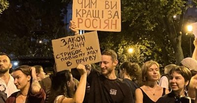 Ukrainians Protest Defence Minister's Dismissal Amid Ongoing War