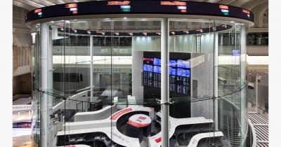 Japan's Nikkei 225 Plunges 5.4% as Semiconductor Profit-Taking Rattles Asia Markets