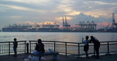 Singapore Electronics Exports Surge 94.8% on AI Component Demand