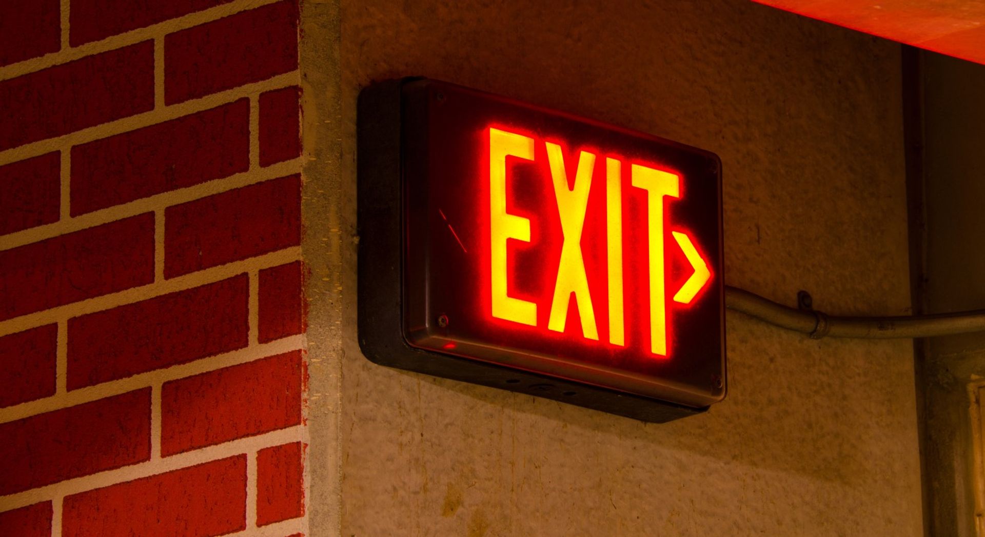 Crypto ETFs Bleed $4.4 Billion in 13 Days; Hyperliquid's HYPE Bucks the Trend