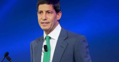 Oil Breaks $105 as Bond Market Drops 'Kevin Warsh Trade'
