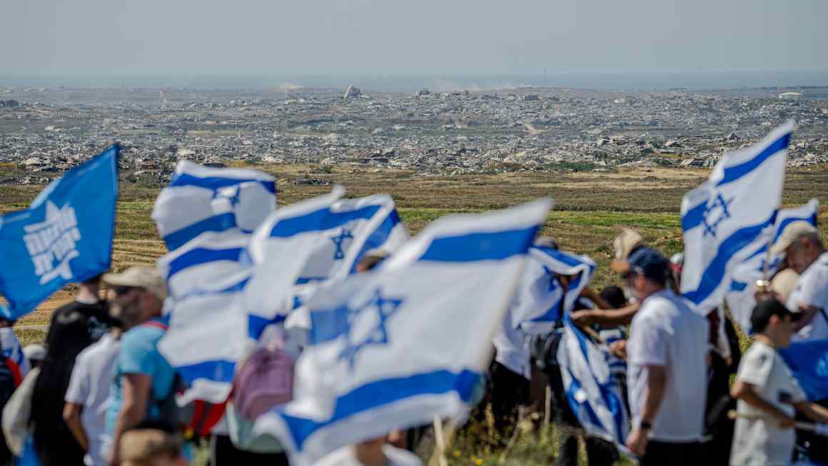 Israel's 1,000-Sq-Km Land Grab Raises Shekel Risk, May Spur Institutional Bitcoin Buying