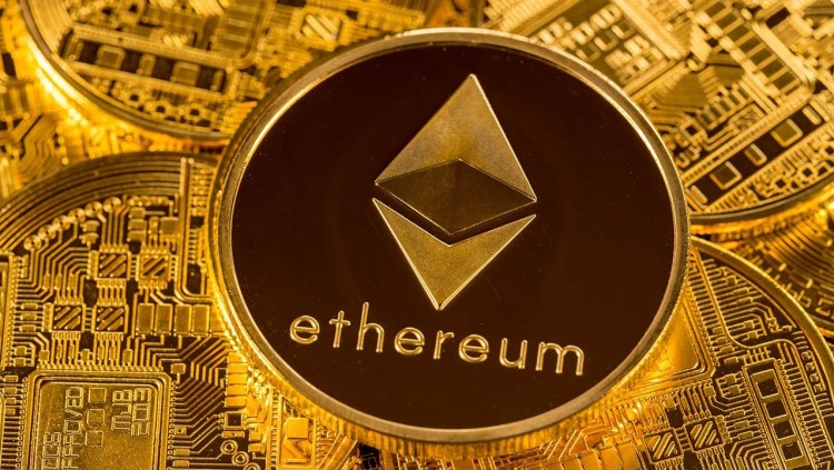 Crypto Analyst Predicts Ethereum 'Final Dip' Before Rally