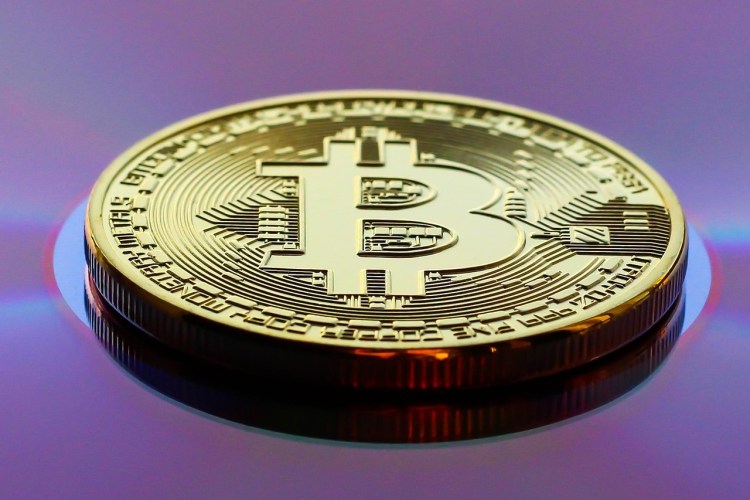 Bitcoin Pushes to $80,500 as Key Resistance Looms