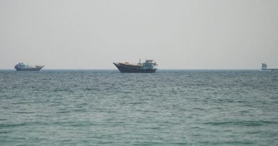 Strait of Hormuz Shipping Declines as US-Iran Tensions Escalate, Polymarket Shows 6.5% Houthi Strike Probability
