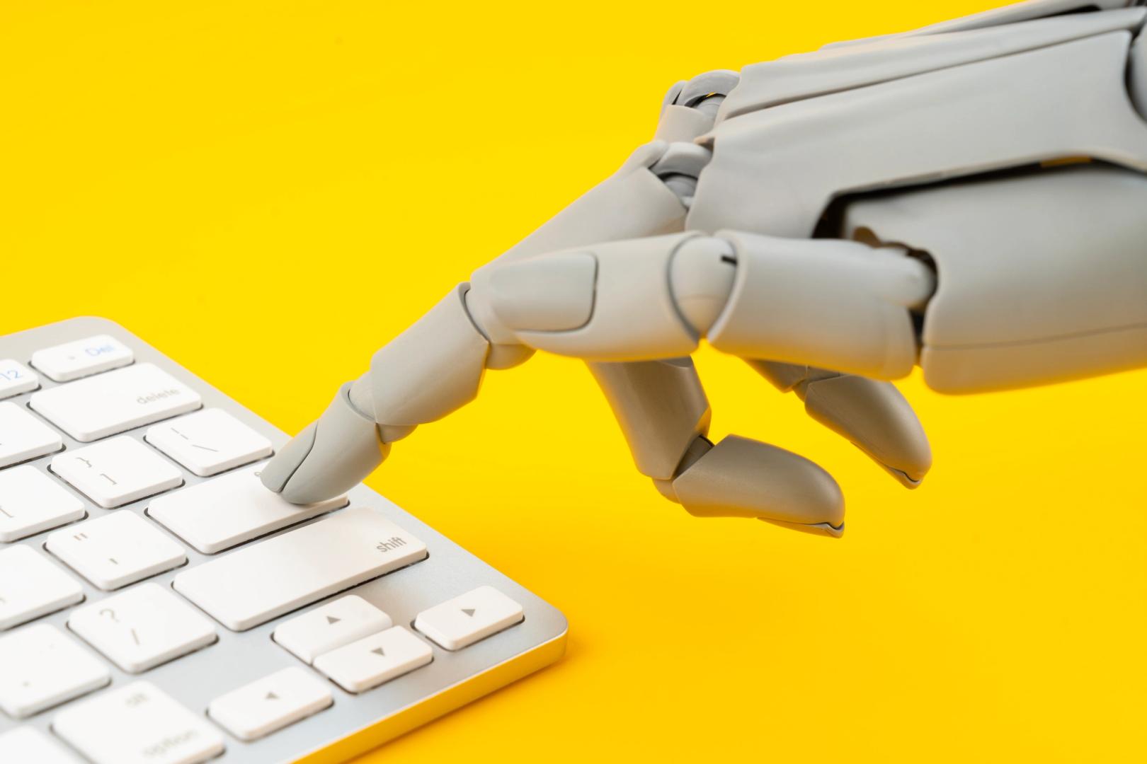 AI Trading Agents Tie Rewards to Portfolio Growth in Market Shift