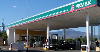 Pemex Bailout Strains Mexico's Sovereign Credit as Bonds Trade Like Junk