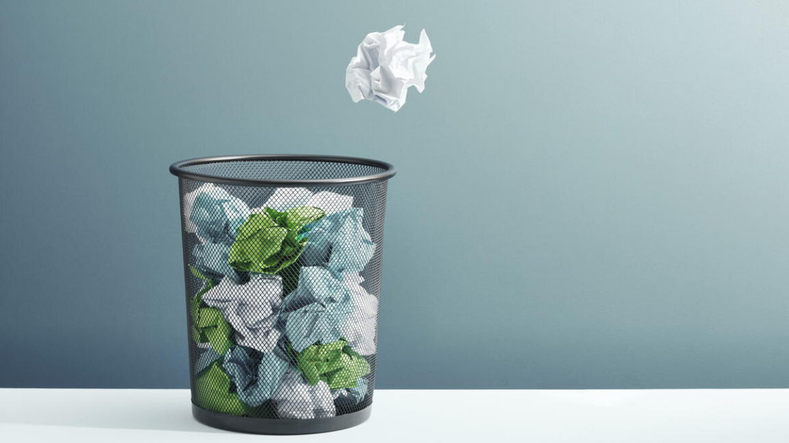 Accidental Honeypot: Researcher's $10 Domain Purchase Exposes 400K Misdirected Emails