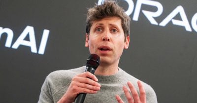 Sam Altman Heads to Washington as OpenAI Weighs Government Stake