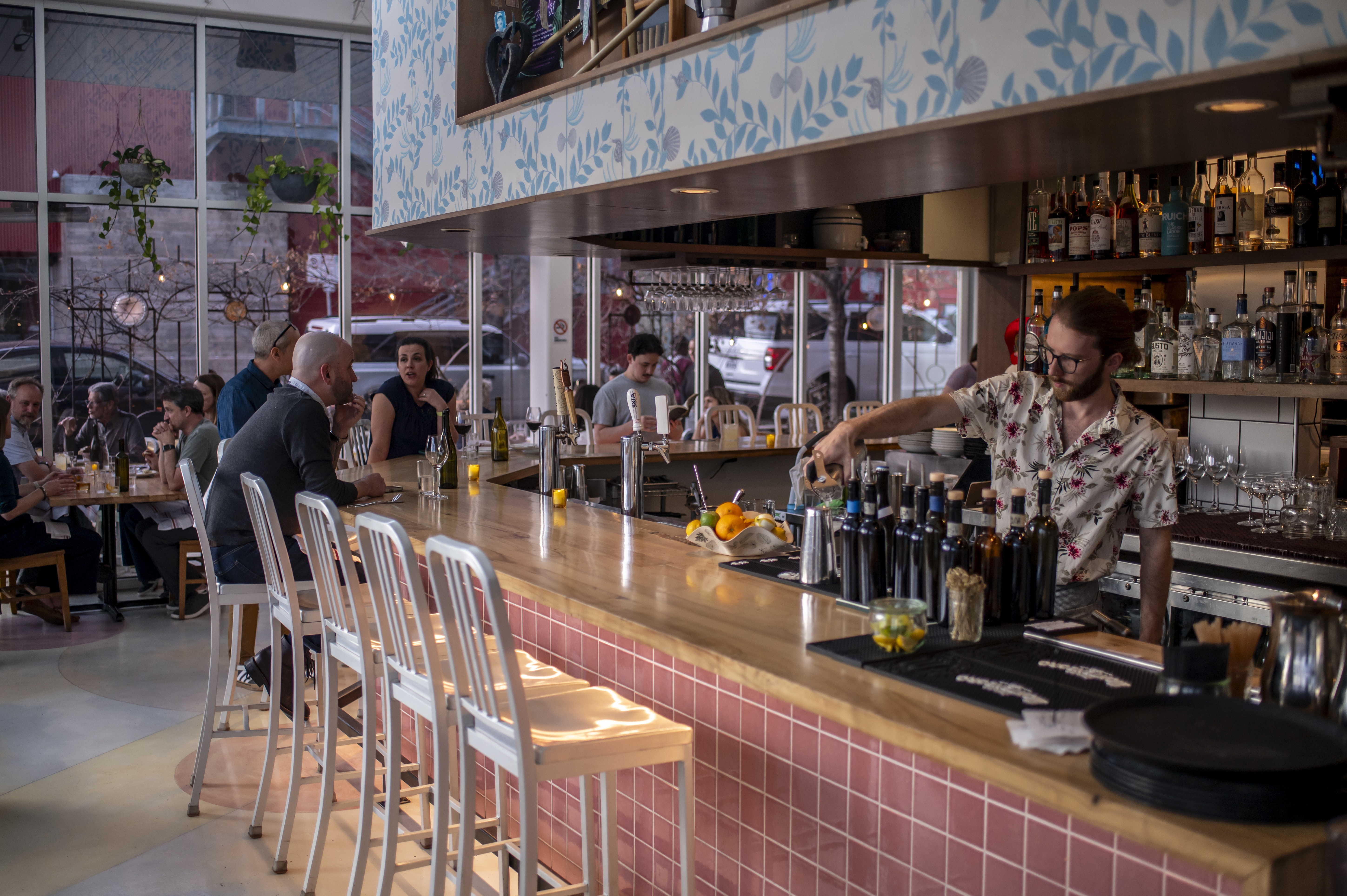 As Americans Eat Out Less, One Restaurant Tests Pay-What-You-Want — and Crypto Markets Take Note