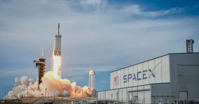SpaceX IPO Underwriters Bar Hong Kong, China Investors Amid US Export Rules