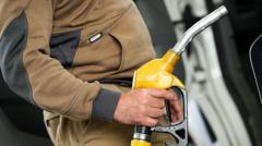 Trump Extends US‑Iran Ceasefire, Oil Prices Waver, Crypto Markets React