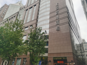 Open-Weight AI Models Gain Ground as Western Developers Challenge China's Lead
