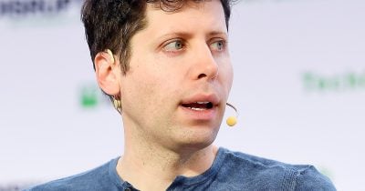 OpenAI and Anthropic Lure Nearly 100 Salesforce Staff in Enterprise Talent Push