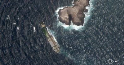 Oil Slick Threatens Oman's Coastline, Agencies Warn of Disaster