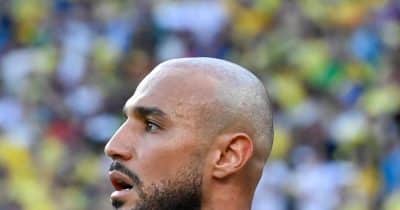 Noussair Mazraoui Considers Retirement to Memorize Qur'an, Become Imam