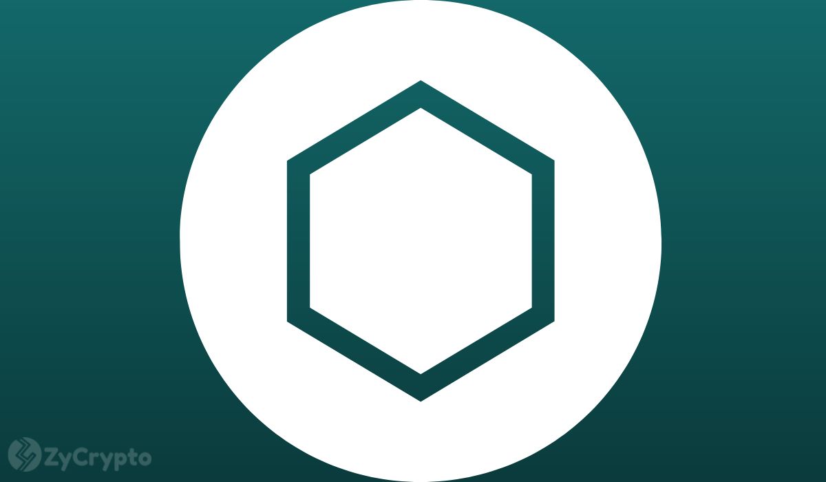 Chainlink Surpasses 3.96 Million Holders as Price Rises 15.4%