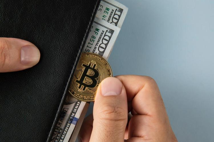 Bitcoin's Long-Term Holder Supply Surge Misleading, Analyst Says After Coinbase Transfer