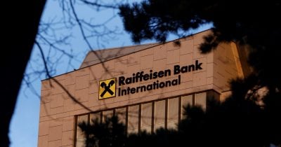 Raiffeisen Bank Boosts Strategy Inc Stake by 3,080% in Bitcoin Bet