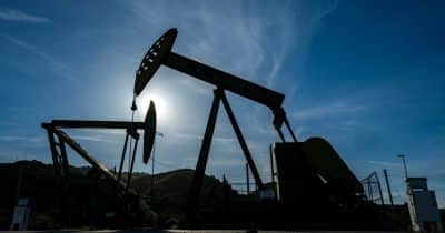 Oil Breaks $80 as Iran Talks Collapse, Crypto Braces for Inflation Fallout