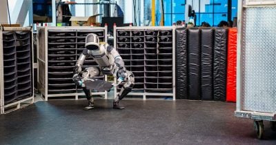 Hyundai Targets 2028 for Humanoid Robots, Separates Plans from Labor Talks
