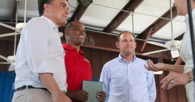 Super PAC Boosts Spending in Kentucky Senate Race to Push Unified AI Rules